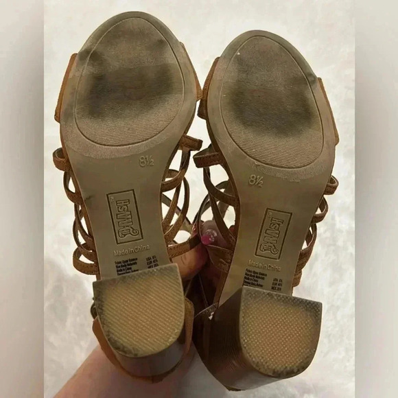 Brash Carmel Tan Suede Strappy Block Heel Sandals 8.5 Y2K 2000’s going out shoes - Picture 5 of 15